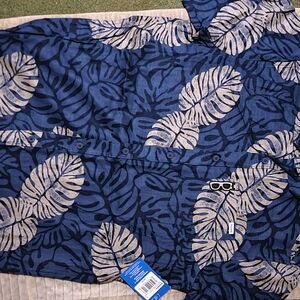 Hurley Navy and Beige Leaf Print Casual Shirt